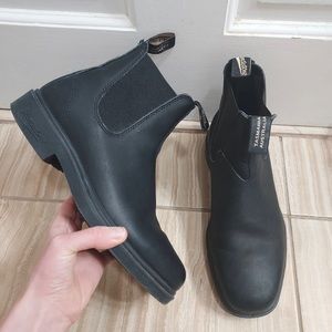 Blundstone Chelsea Black Boot, US Womens size 10